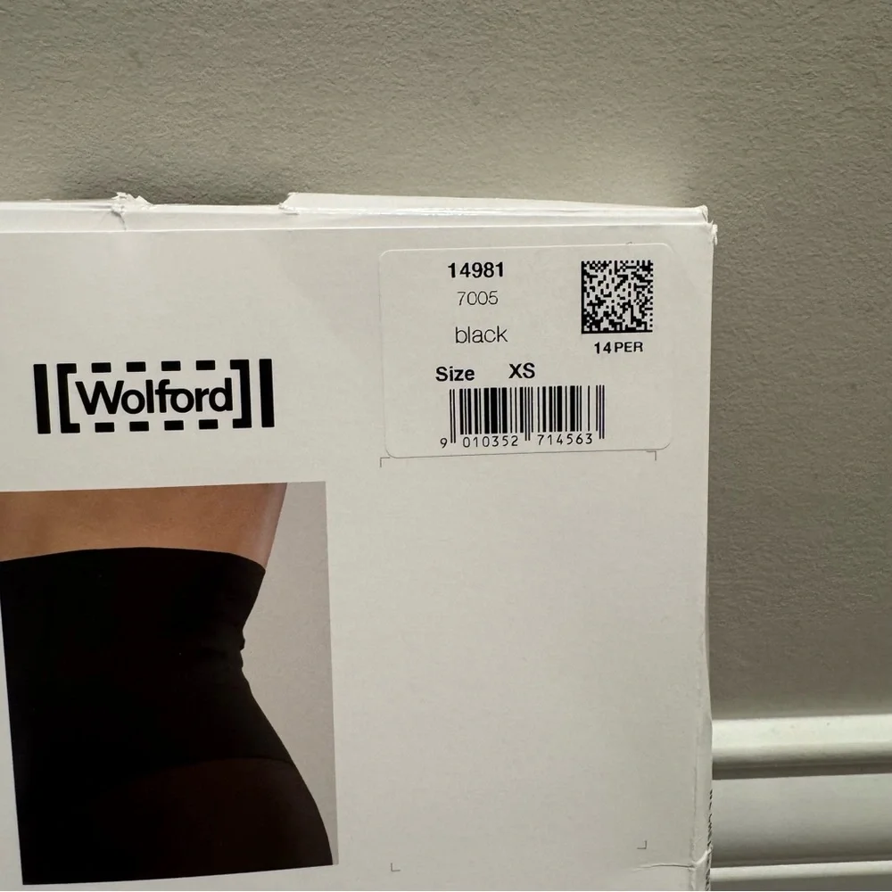 Wolford Fatal High Waist Iconic Sculpting Tights in Black